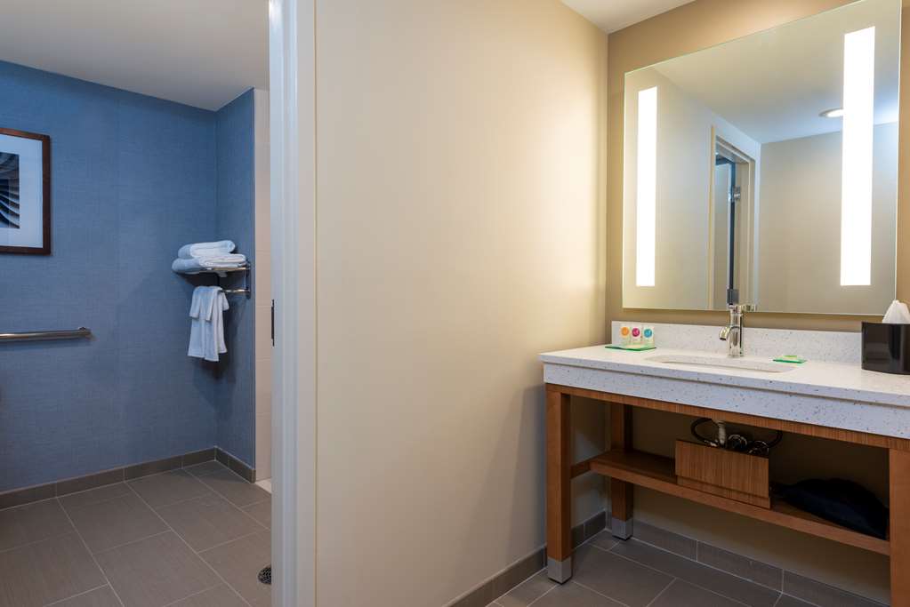 Hyatt Place Flint Grand Blanc - photo 20