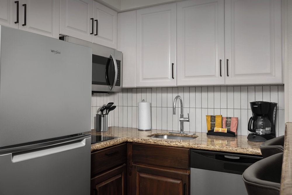 Staybridge Suites Raleigh Durham Airport by IHG - photo 18