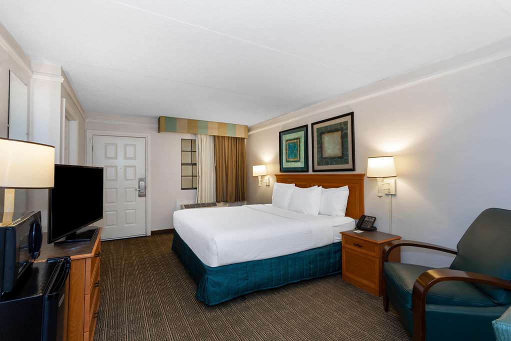 La Quinta Inn by Wyndham Tallahassee North - photo 57