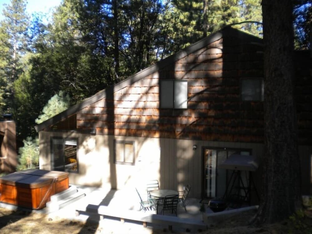 3832 Regina Rd. - photo 23