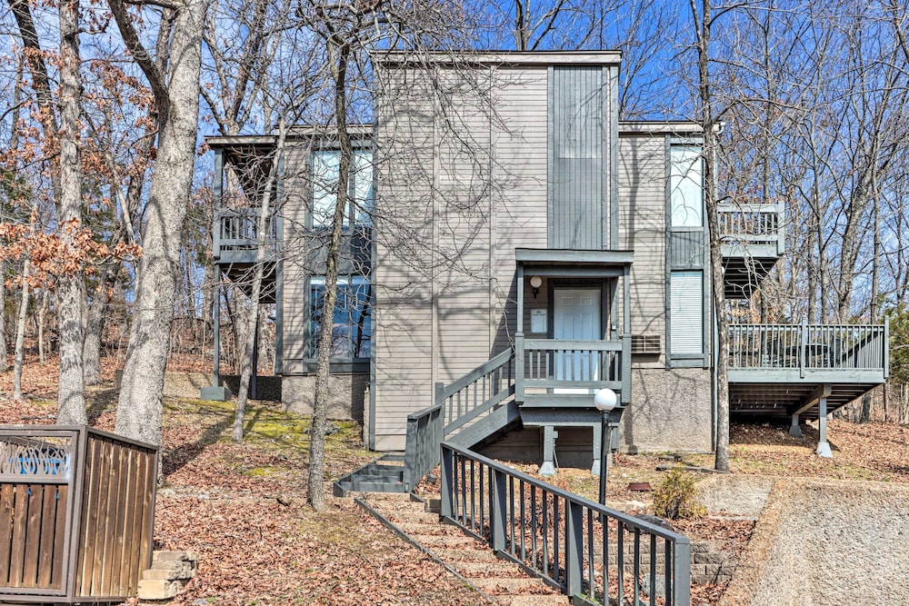 1 Mi to Margaritaville Resort: Osage Beach Home - photo 14