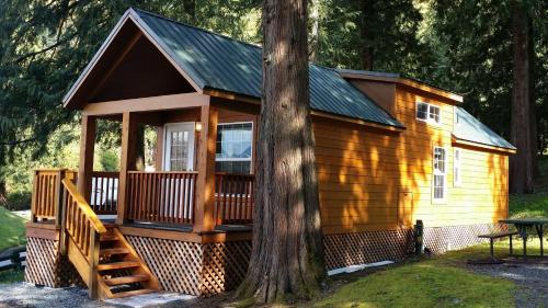 Camperland RV Resort & Cabins — Agassiz — photo 2