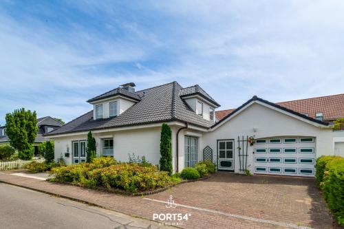 Ferienwohnung Luna Büsum — 4-Star Luxury Hotel in Busum, Germany