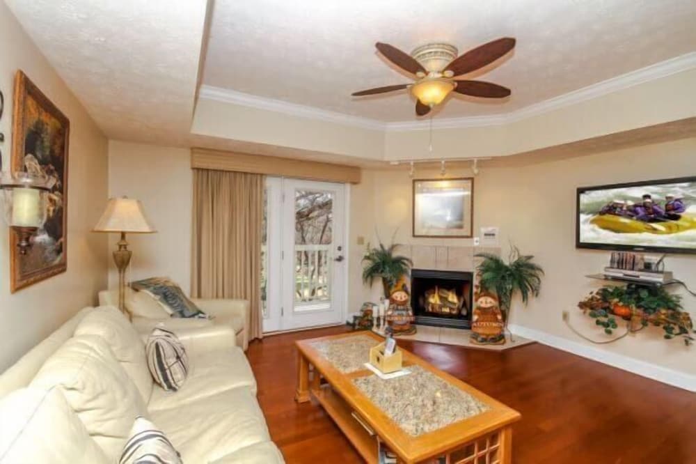 1501 Golf View Towers Southern Comfort - photo 2