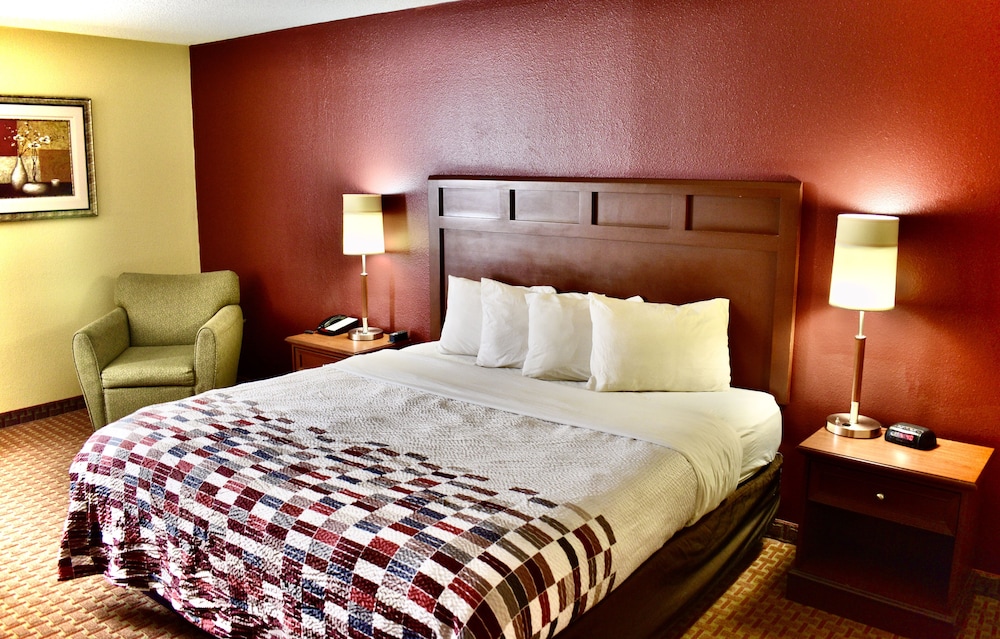 Red Roof Inn & Suites Little Rock - photo 36