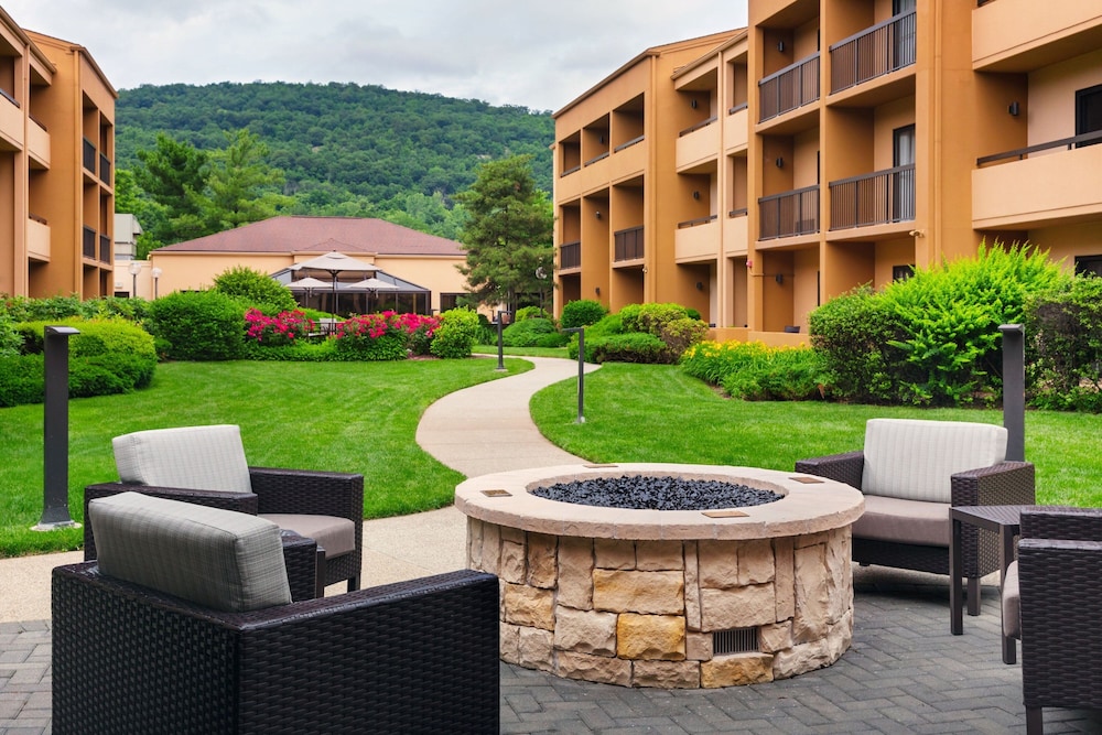 Courtyard by Marriott Mahwah - photo 22