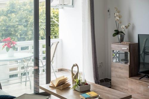 Happy Stay Apartment Halefka Court — 4-Star Luxury Hotel in Larnaca, Cyprus