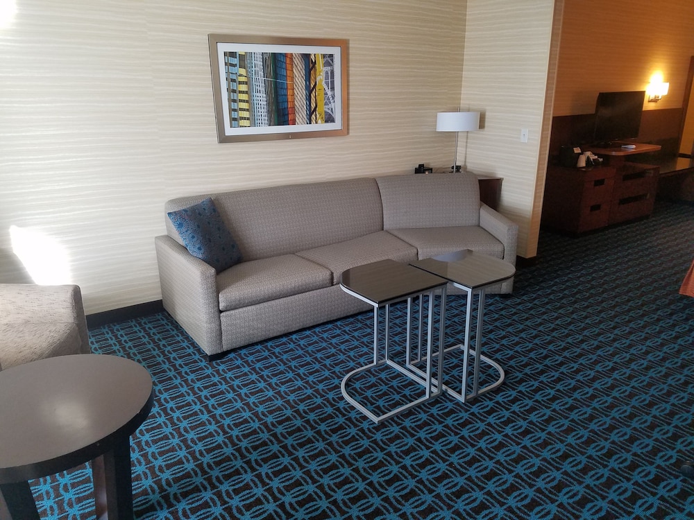 Fairfield Inn & Suites Gallup - photo 12