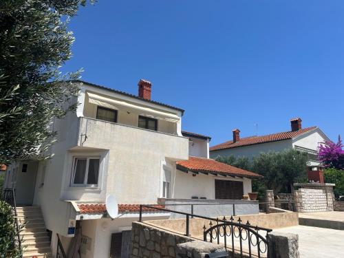 Apartments with a parking space Losinj Losinj 23165 — 4-Star Luxury Hotel in Mali Losinj, Croatia