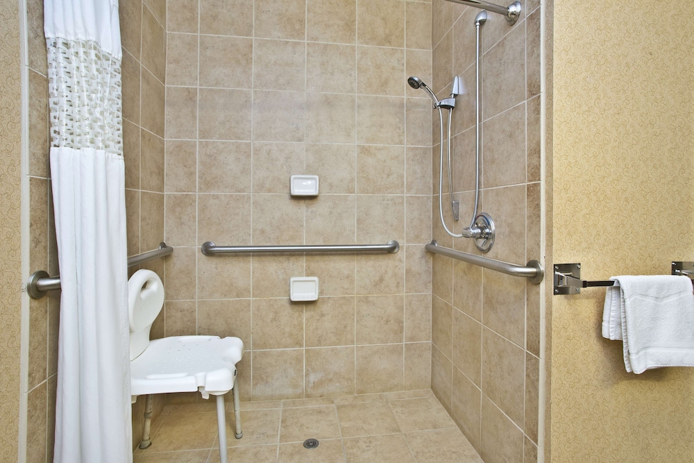 Hampton Inn Anderson - photo 4