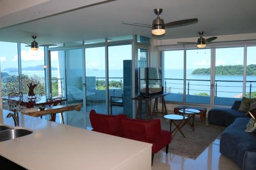 07F Resort Breathtaking Ocean Views Panama Canal in Arraijan, Panama