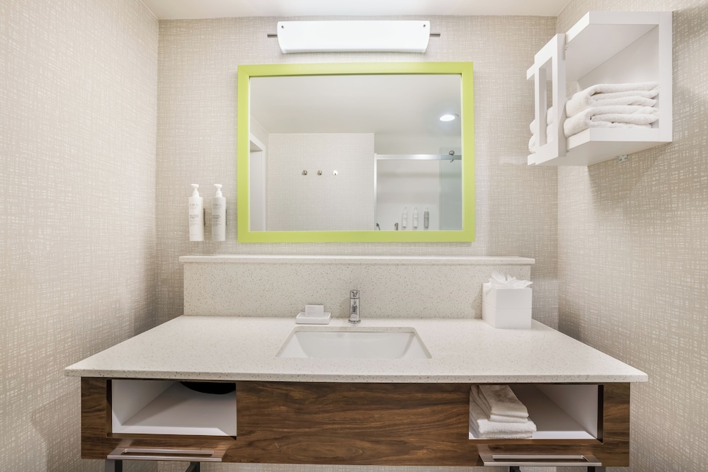 Hampton Inn Fort Myers Downtown - photo 19