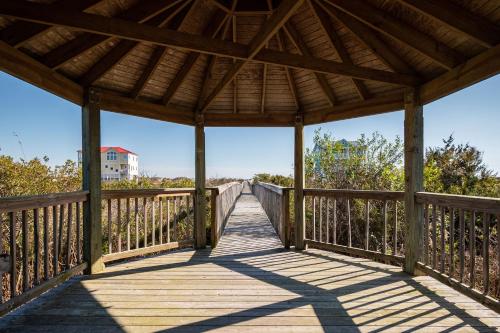 Alta Mira by Oak Island Accommodations - photo 38