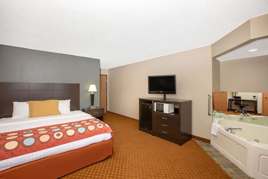 AmericInn by Wyndham Coralville - photo 17