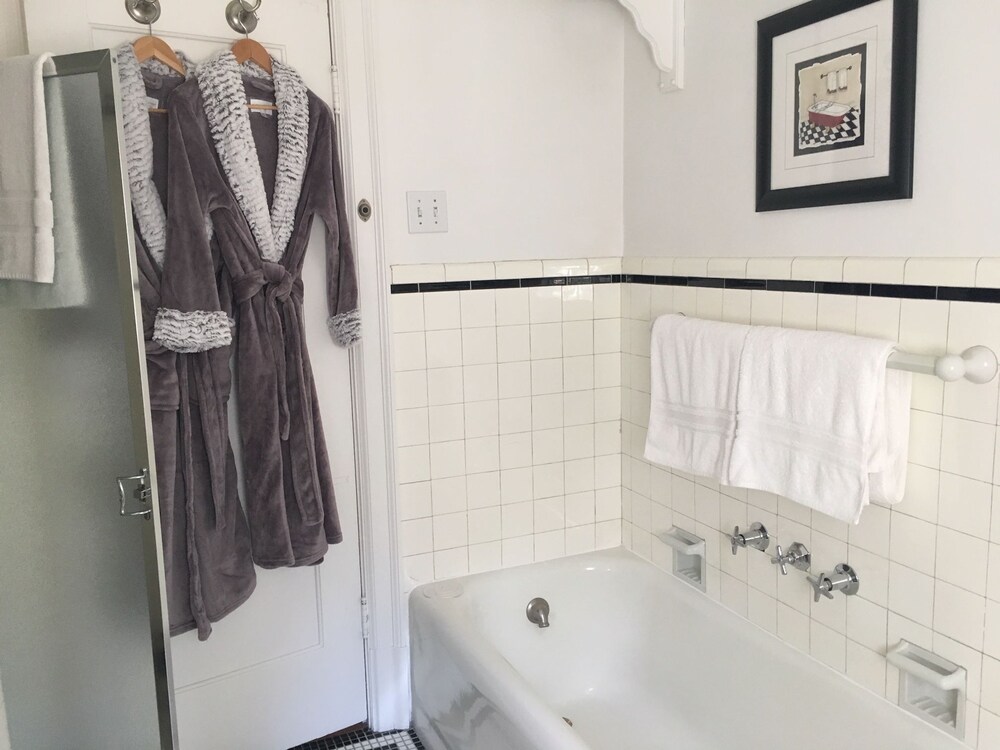 The Villa Bed & Breakfast - photo 49