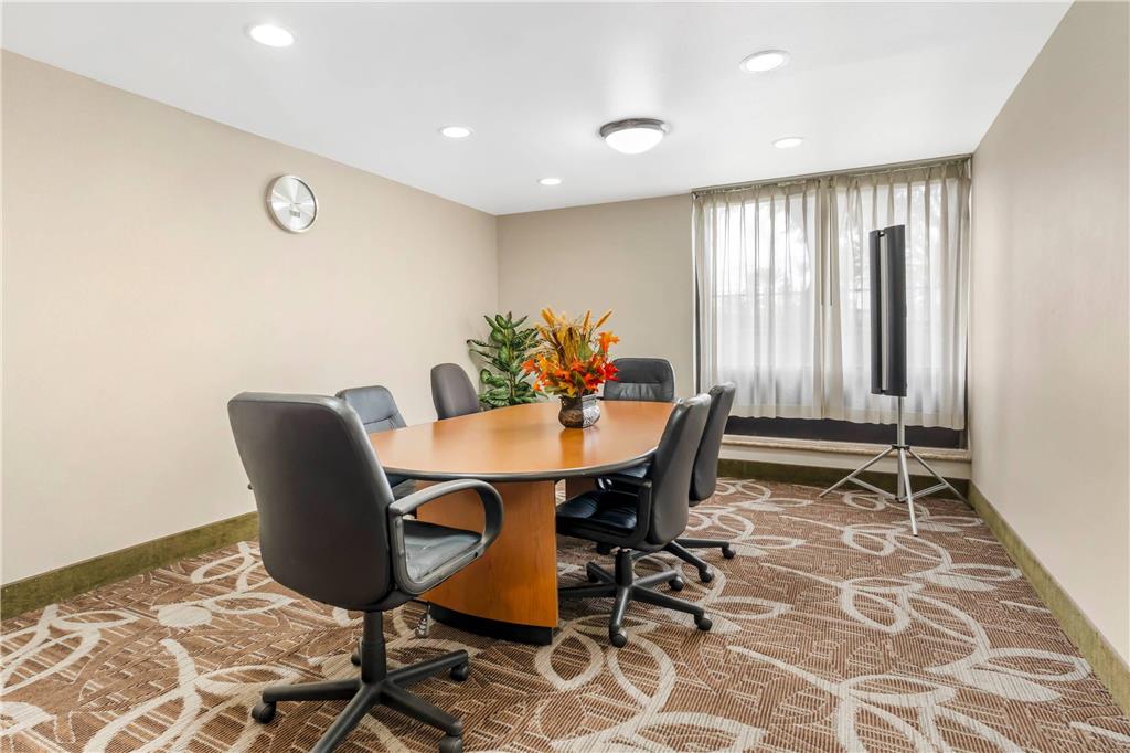 Comfort Inn Anaheim Resort - photo 23