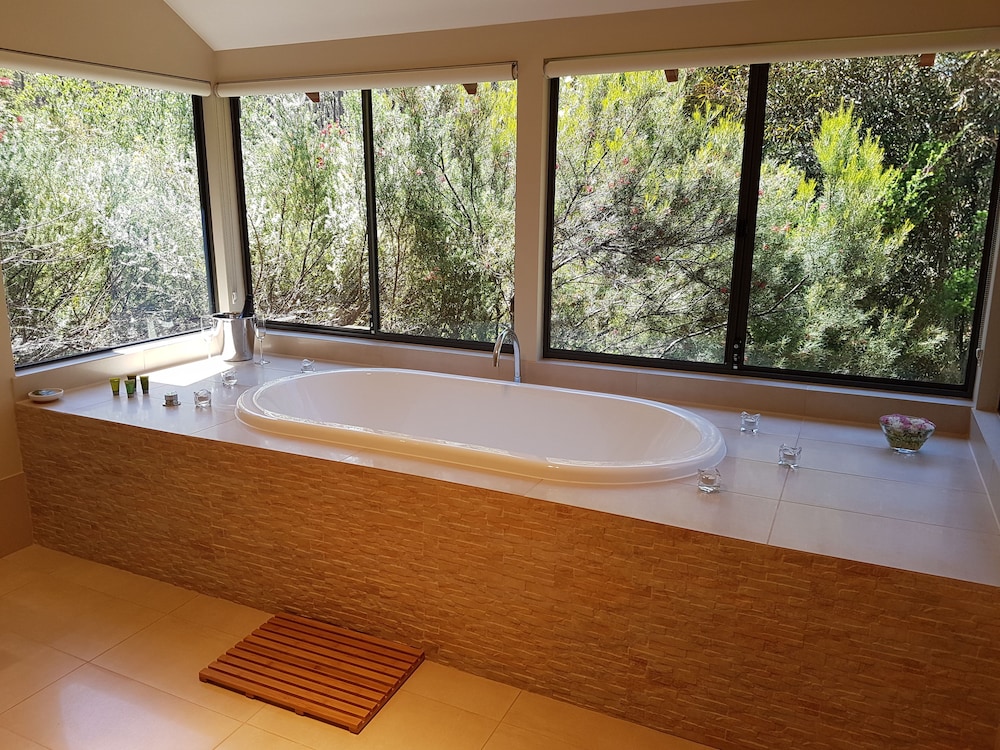 Jarrah Grove Forest Retreat Adults Only — 4-Star Luxury Hotel in Margaret River, Australia
