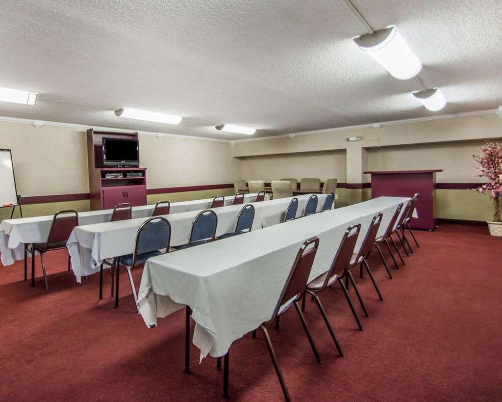 Quality Inn & Suites at Tropicana Field - photo 61