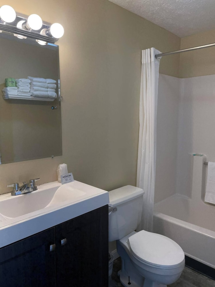 Grand Beach Inn - photo 48