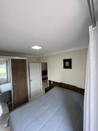 Quarto De Casal Em Blumenau — Blumenau