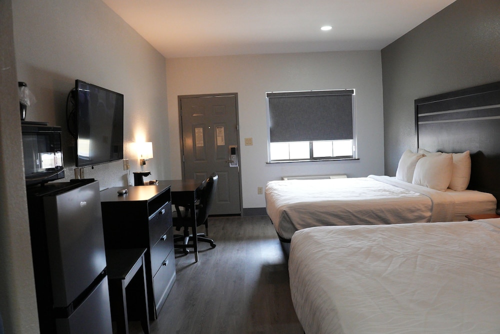 Sunbridge Inn and Suites - photo 31