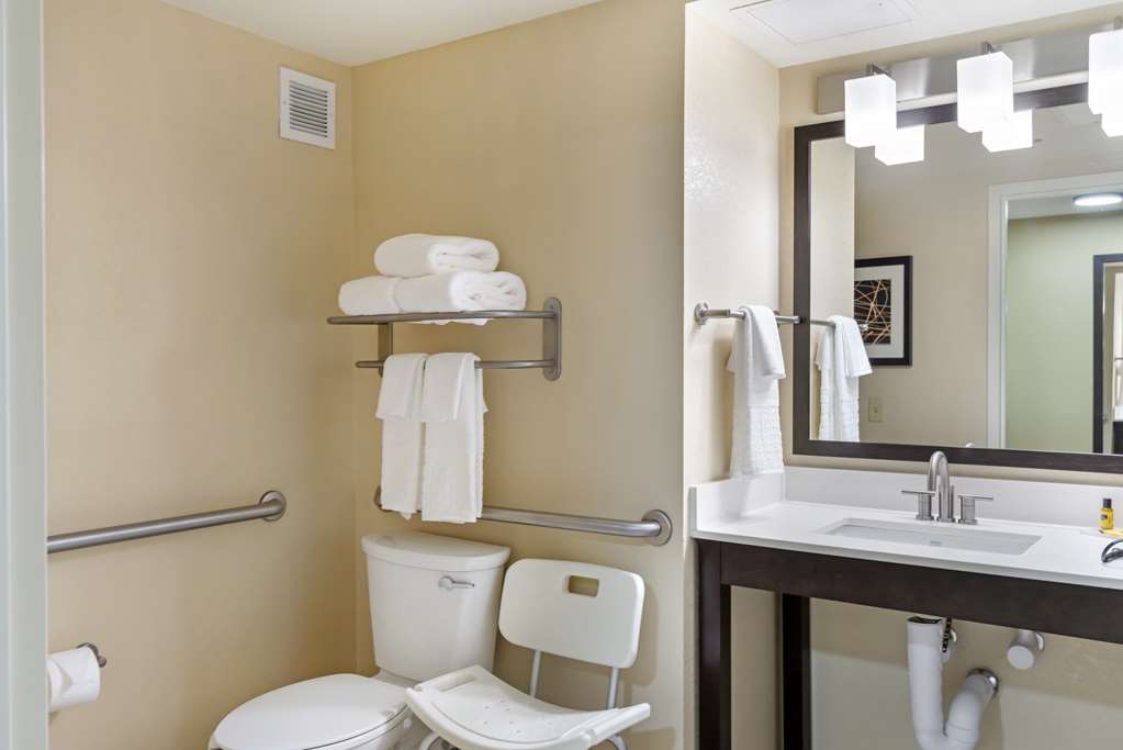 Best Western Plus Thornburg Inn & Suites - photo 24