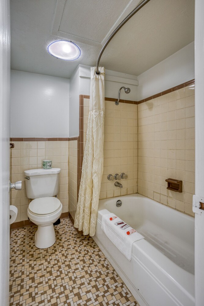 OYO Hotel Heber Springs Lakeside - photo 36