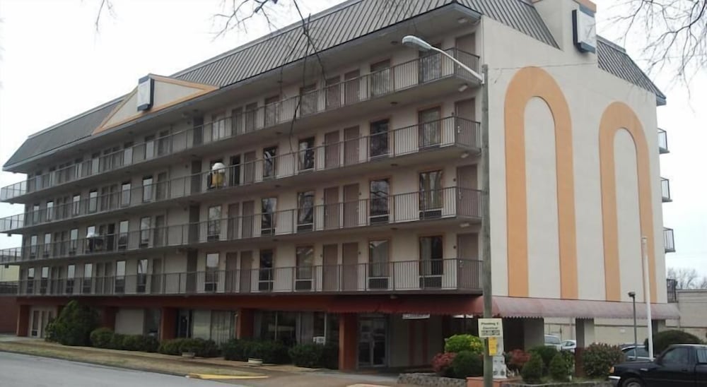 Studio 9 Inn & Suites in Decatur, United States
