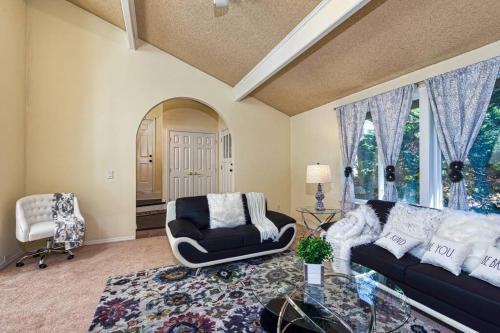 BV1 CASTLE VILLA convenient n comfortable — 4-Star Luxury Hotel in Bellevue, United States