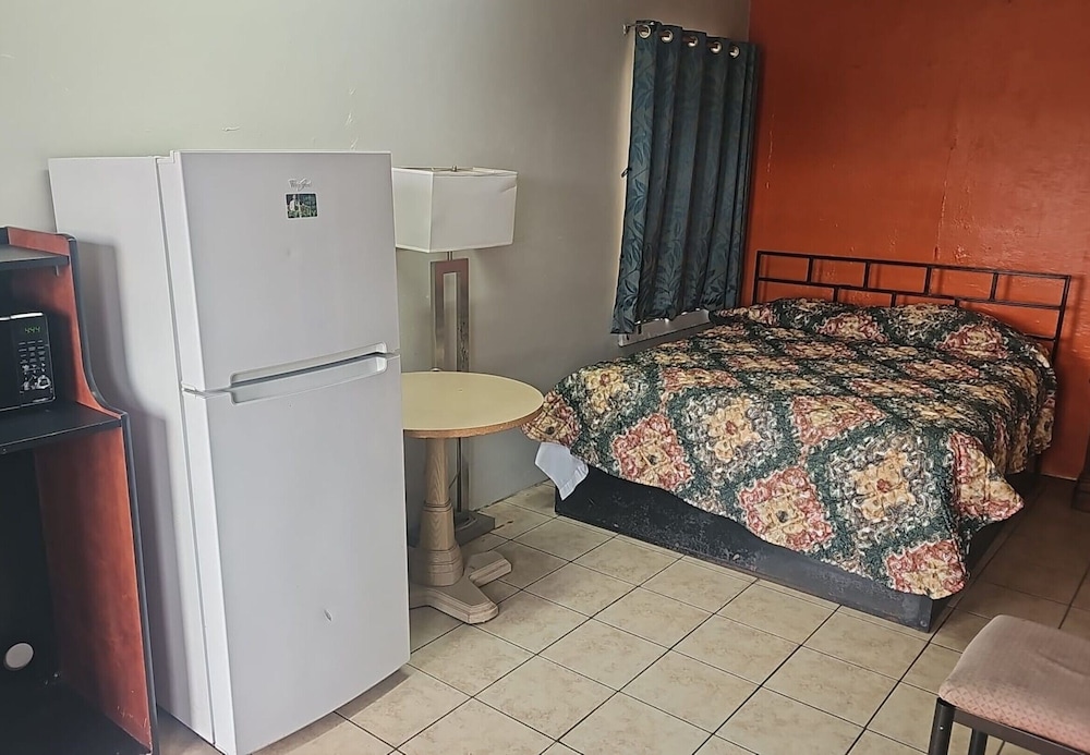 Gulfway Motel By OYO Near Airport I 37 - photo 6