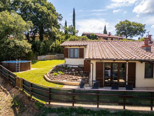 Holiday Home La terrazza sulla Maremma by Interhome — 4-Star Luxury Hotel in Scansano, Italy