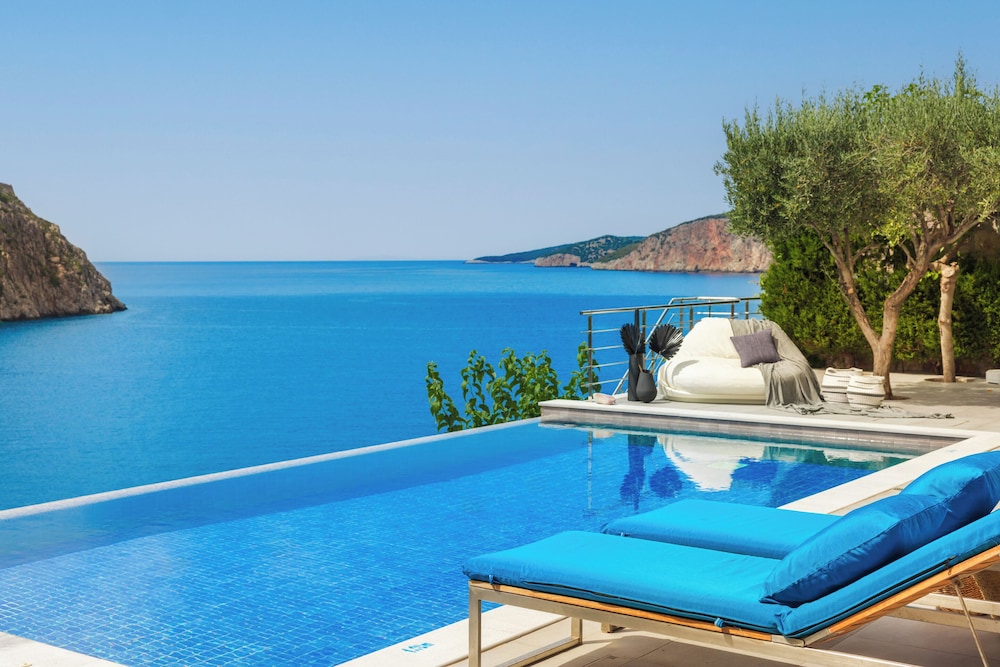 Braunis Horio Villas — 4-Star Luxury Hotel in Kefalonia, Greece