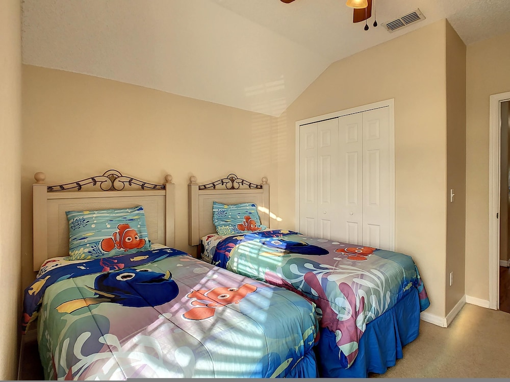 5br Lakeside Retreat W Resort Perks & Pvt Hot Tub - photo 40