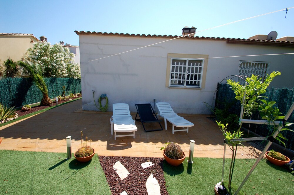 Daró 3DB115 Mas Pinell — 4-Star Luxury Hotel in Torroella De Montgri, Spain
