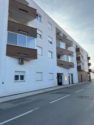 City Rent 1 — 4-Star Luxury Hotel in Osijek, Croatia