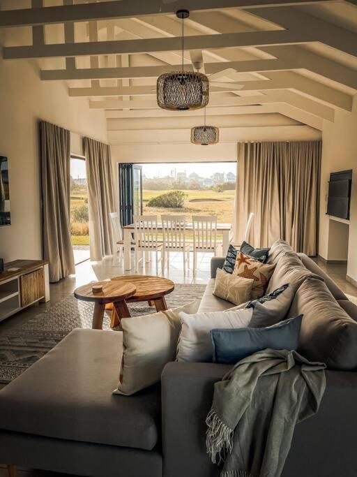 21 On the Green in Unknown City, South Africa