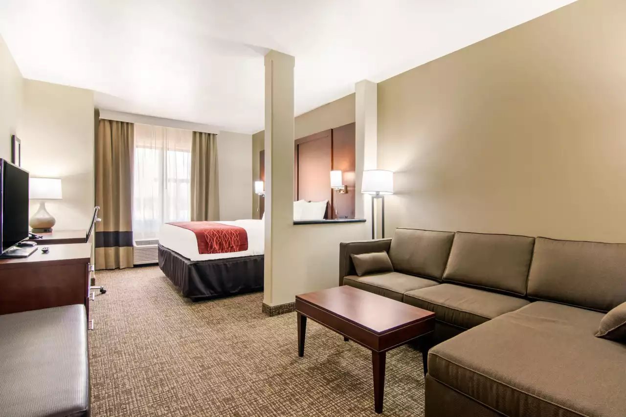 Comfort Inn & Suites Independence - photo 30