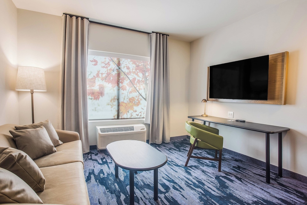 Fairfield Inn & Suites by Marriott Rolla - photo 8