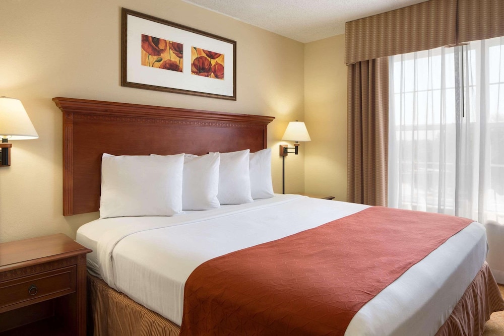 Country Inn & Suites by Radisson Baltimore North MD - photo 9