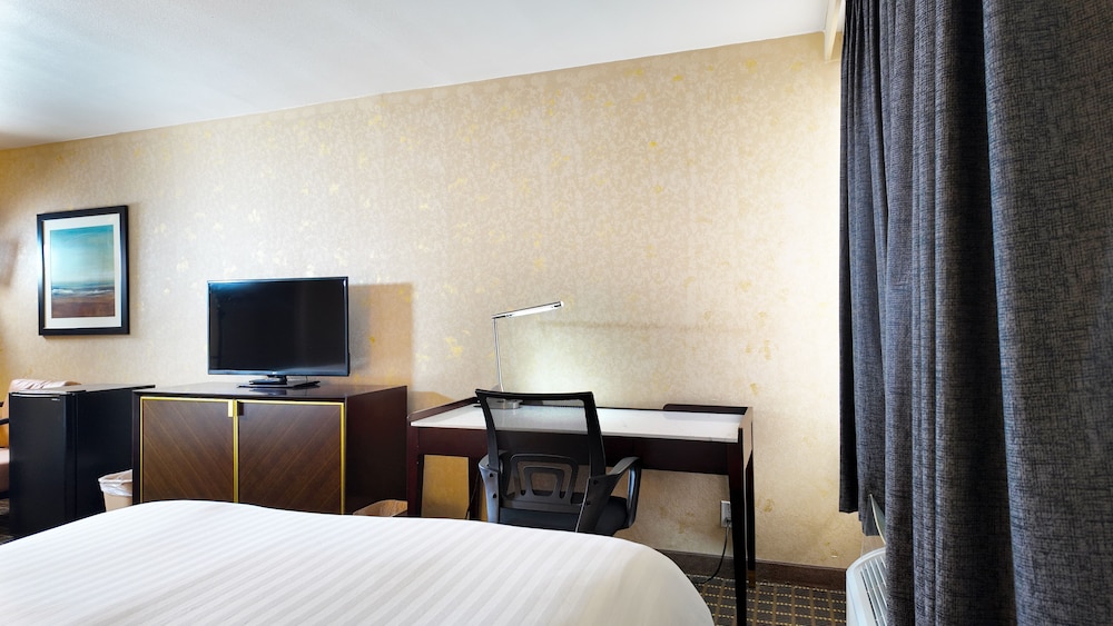 Alhambra Hotel - photo 8