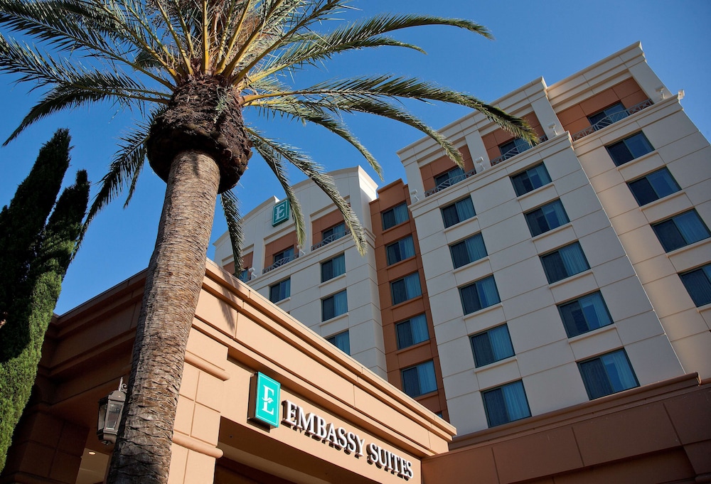 Embassy Suites by Hilton Sacramento Riverfront Promenade - photo 58