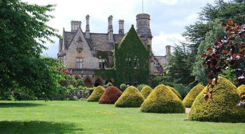Manor by The Lake — 4-Star Luxury Hotel in Cheltenham, United Kingdom