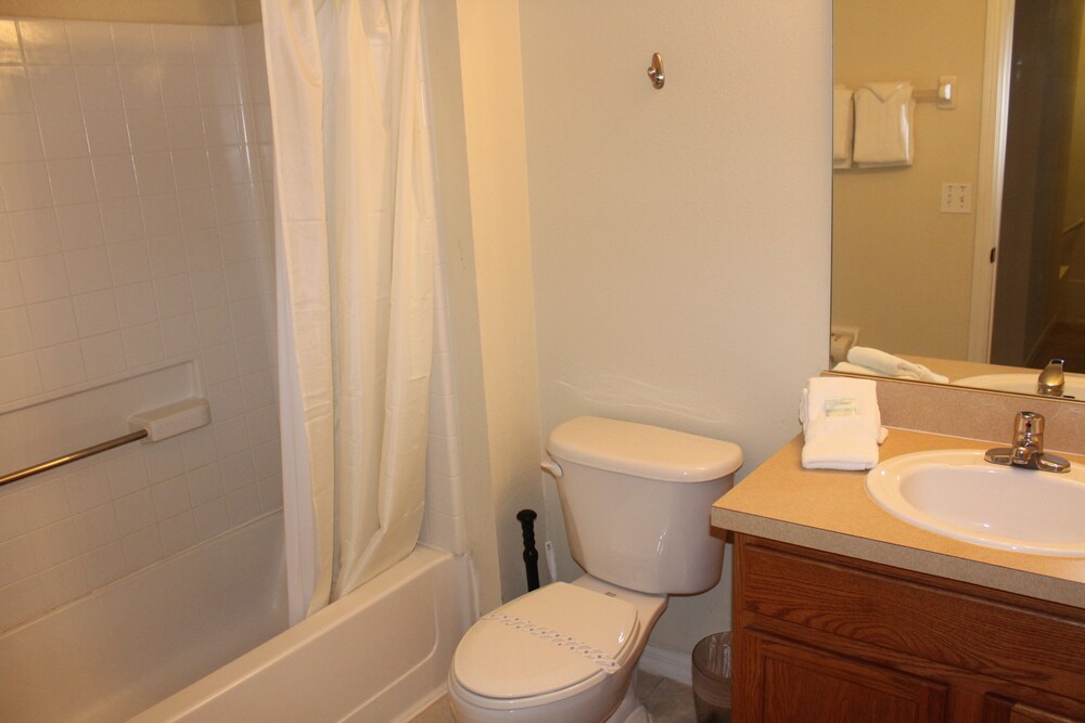 Emerald Island Resort Formosa Gardens - photo 17