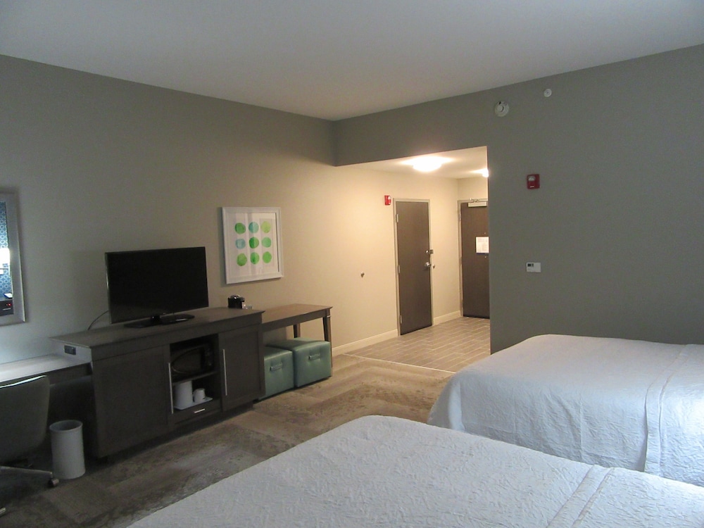 Hampton Inn & Suites Knightdale Raleigh - photo 12