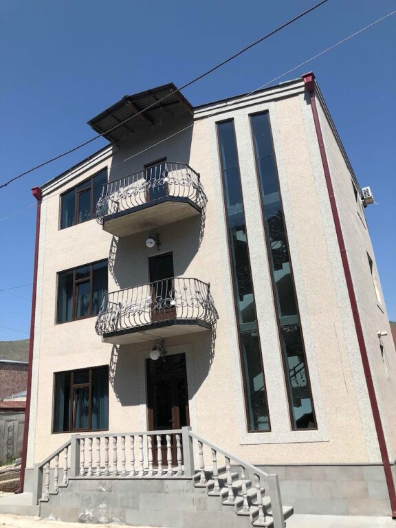 Royal Hotel - carbon neutral hotel in Goris