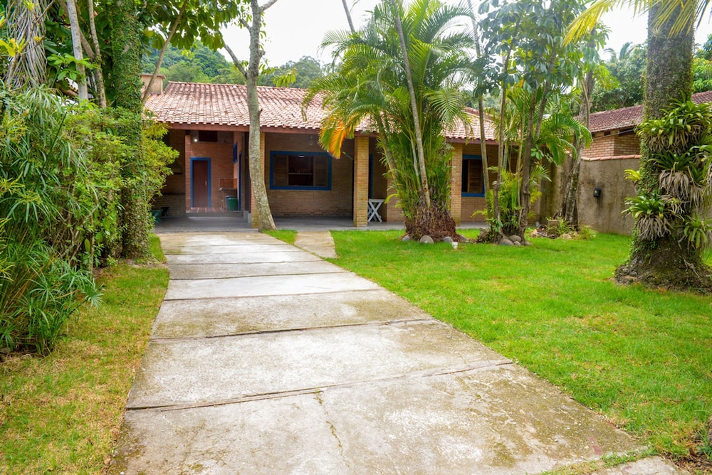 Otima casa c Wi Fi 8 min da praia Barequecaba SP — 4-Star Luxury Hotel in Sao Sebastiao, Brasil