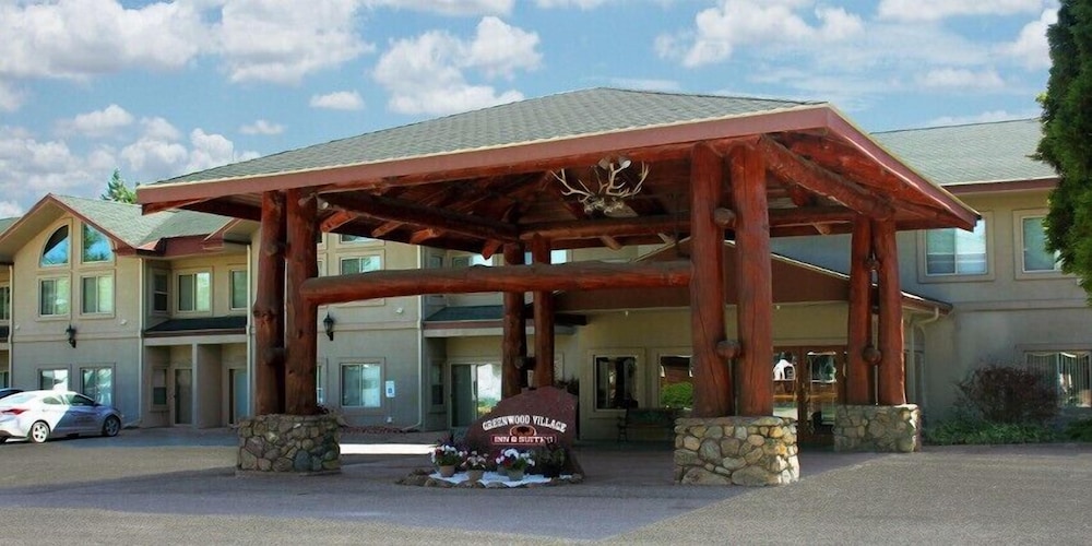 Greenwood Village Inn And Suites — Kalispell