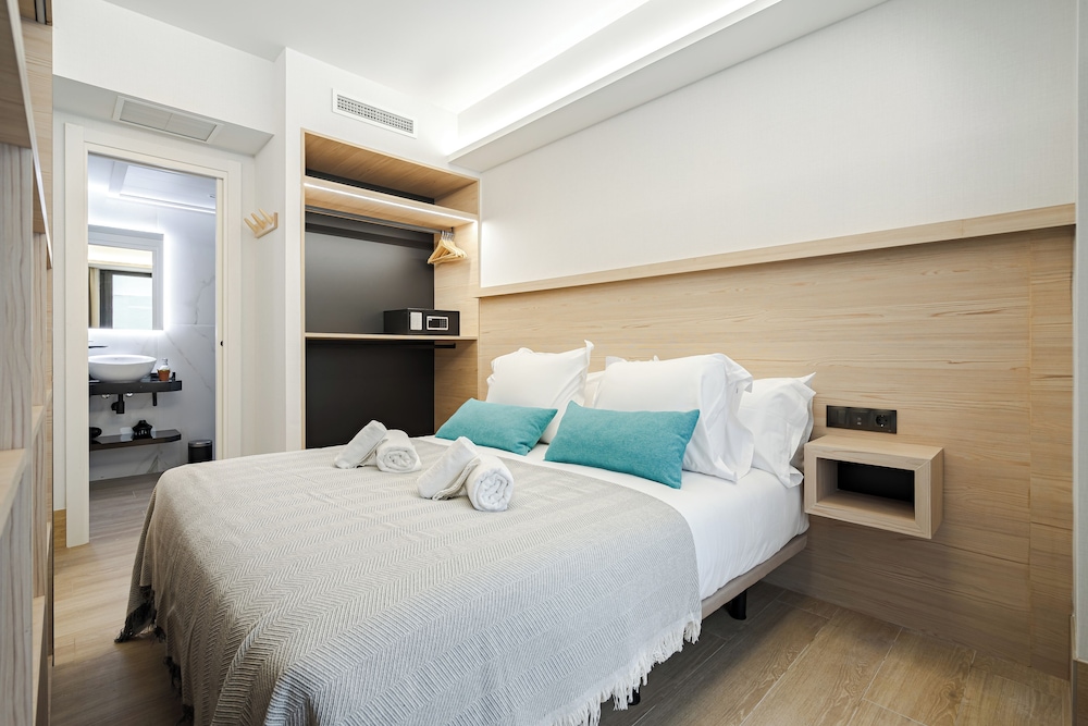 Feelathome Ventas Suites — Madrid — photo 4