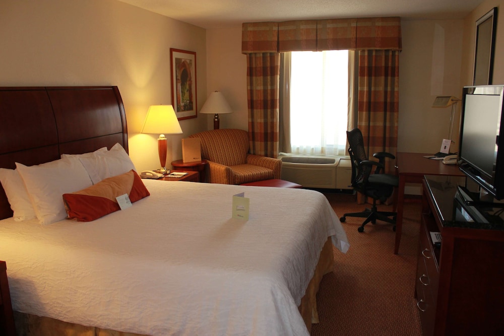 Hilton Garden Inn Starkville - photo 35