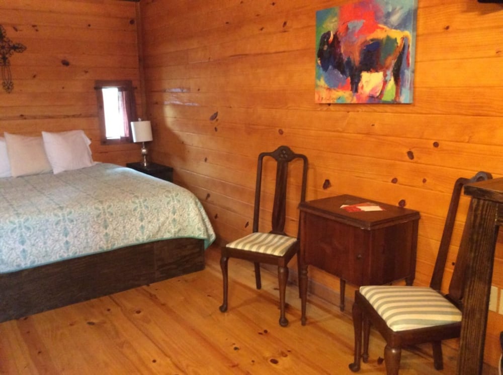 The Leakey Inn by CMD - photo 43
